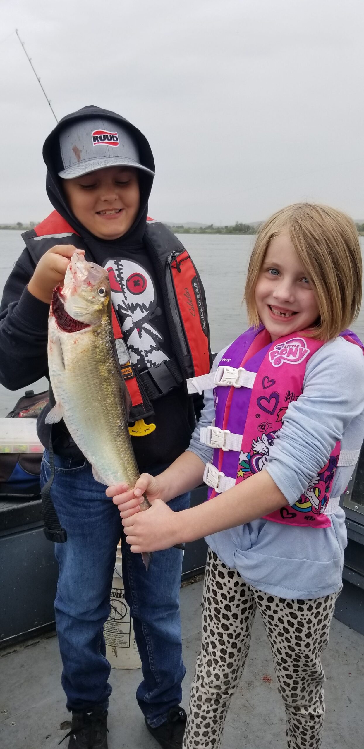 Guided fishing trip on Columbia River